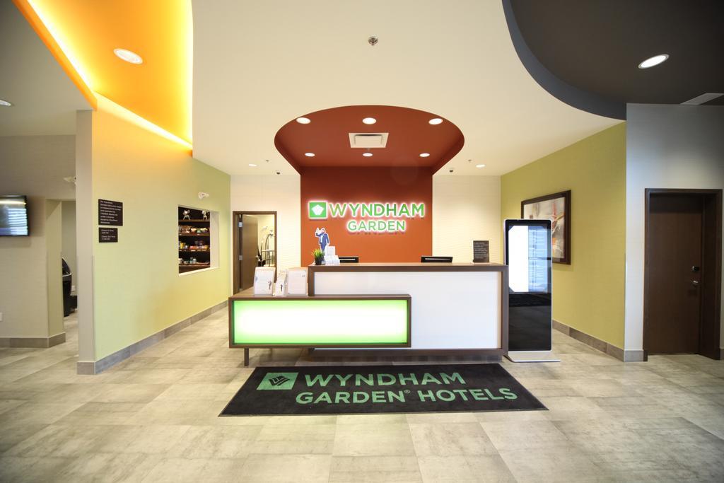 Hotel Wyndham Garden Edmonton Airport Leduc Exterior foto
