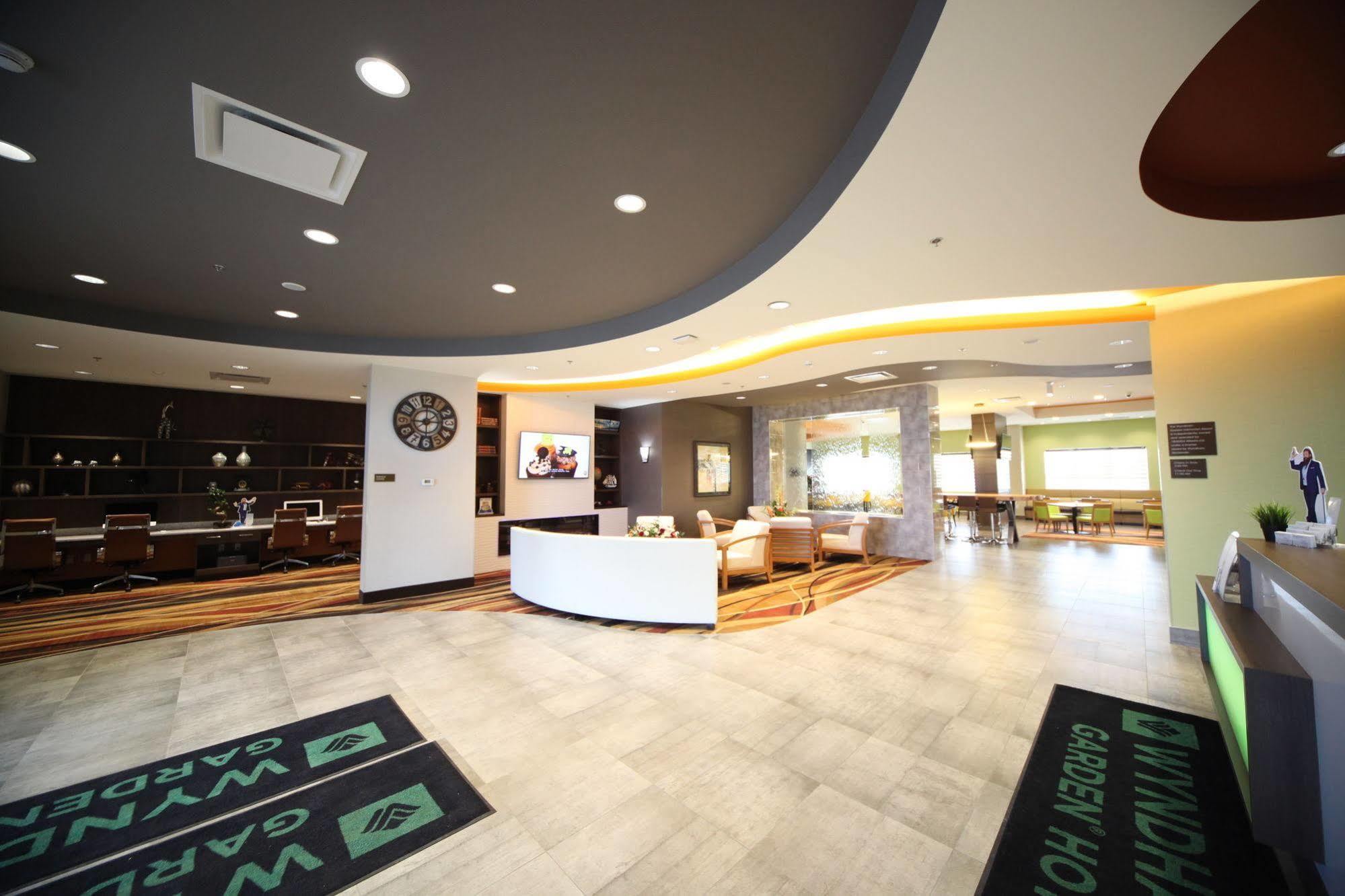 Hotel Wyndham Garden Edmonton Airport Leduc Exterior foto